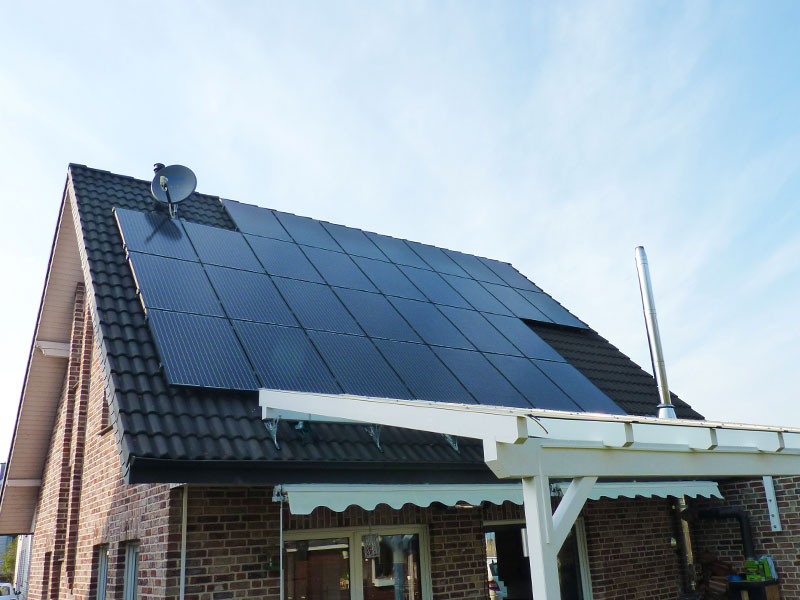 7.35 kWp PV-system with Luxor Solar modules in Schermbeck (Germany)